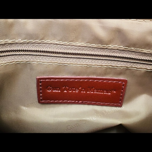 Concealed Carry Tooled American Cowhide Crossbody/Shoulder bag- Black Cherry - Picture 6 of 12